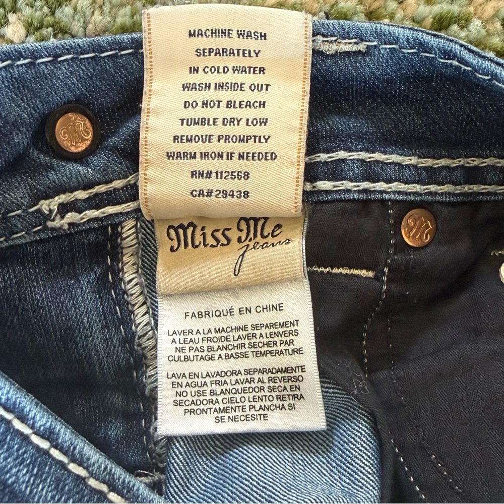 Miss Me Rhinestone Flap Pocket Embroidered Bootcut Jeans - Picture 8 of 12